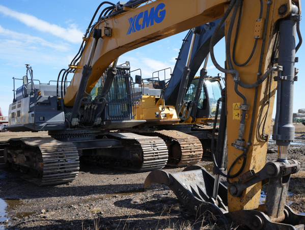 2017 470 XCMG Excavator Thumb 3D Topcon