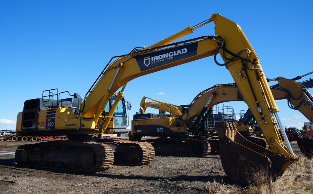 2017 Komatsu PC490LC