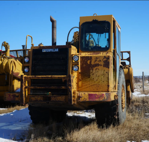 1991 Cat 621E scraper