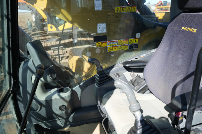 2011 Cat 345D