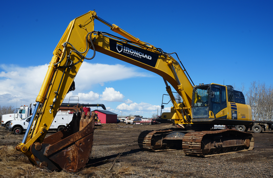 2017 Komatsu PC490LC
